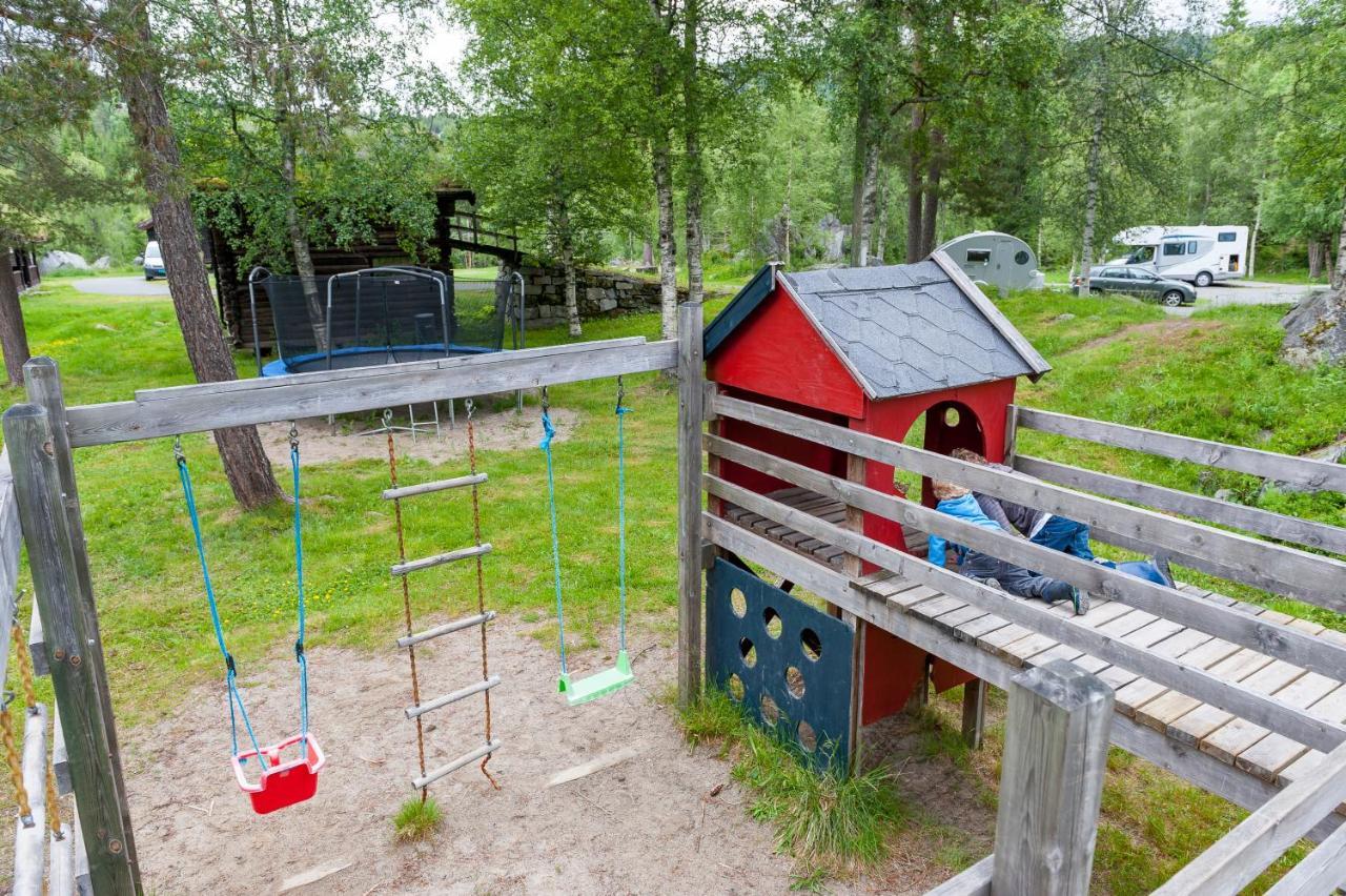 Groven Camping & Hyttegrend Amot  Ngoại thất bức ảnh